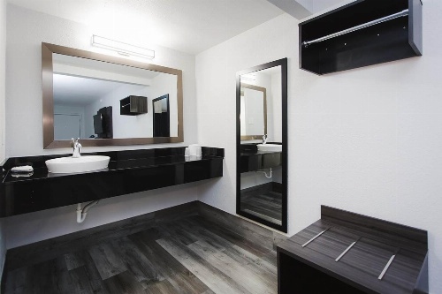 Motel 6 Houston, TX - Medical Center - NRG Stadium image 1