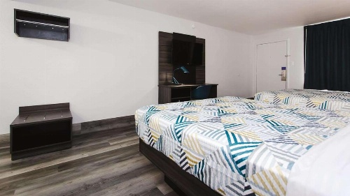 Motel 6 Houston, TX - Medical Center - NRG Stadium image 9