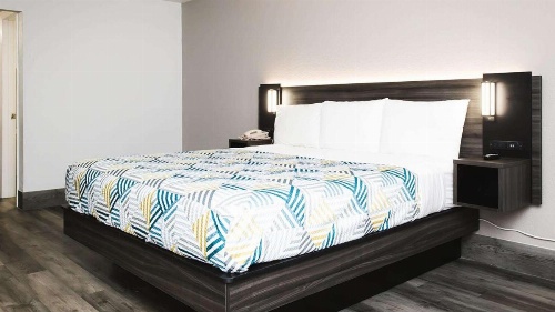 Motel 6 Houston, TX - Medical Center - NRG Stadium image 12